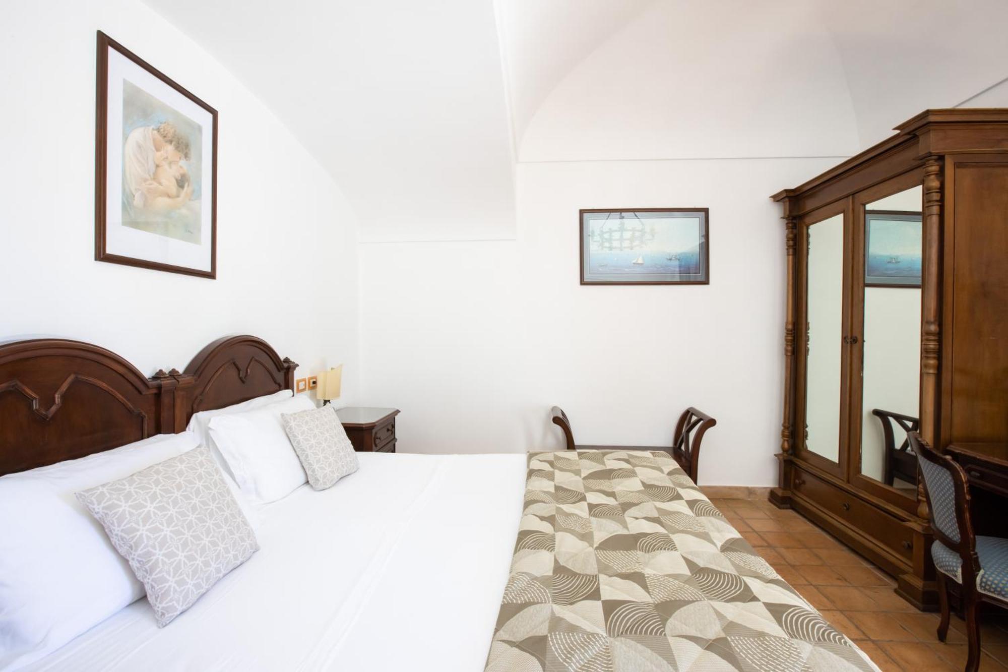 Oasi Olimpia Relais Hotel Sant'Agata sui due Golfi Eksteriør billede